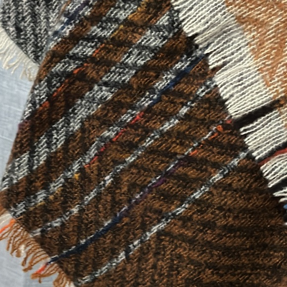 Quagga brand Large 52x52 Blanket Style Scarf/Wrap-Browns/Beige/Black-Polyester - Picture 2 of 16